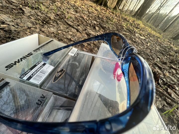 Спортивные очки бренд Swans