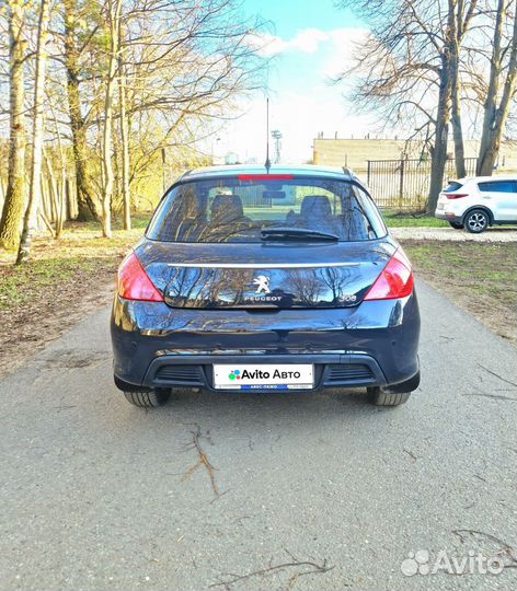 Peugeot 308 1.6 AT, 2011, 87 510 км