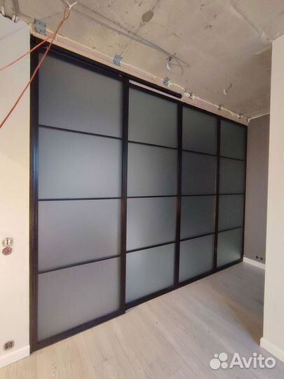 Перегородки алюминиевые стеклянные