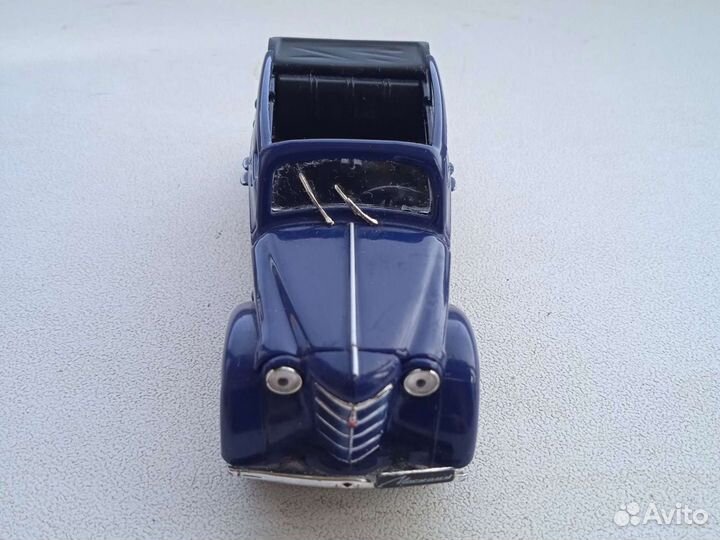 Модель автомобиля москвич 400-420 м 1/43