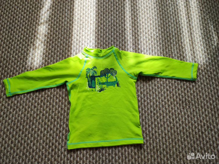 Солнцезащитная футболка для плавания на 3-4 года