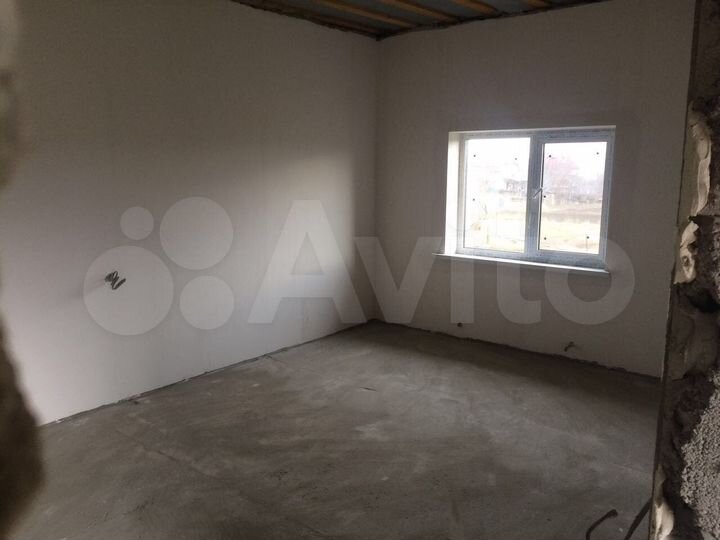 2-к. квартира, 55 м², 2/2 эт.