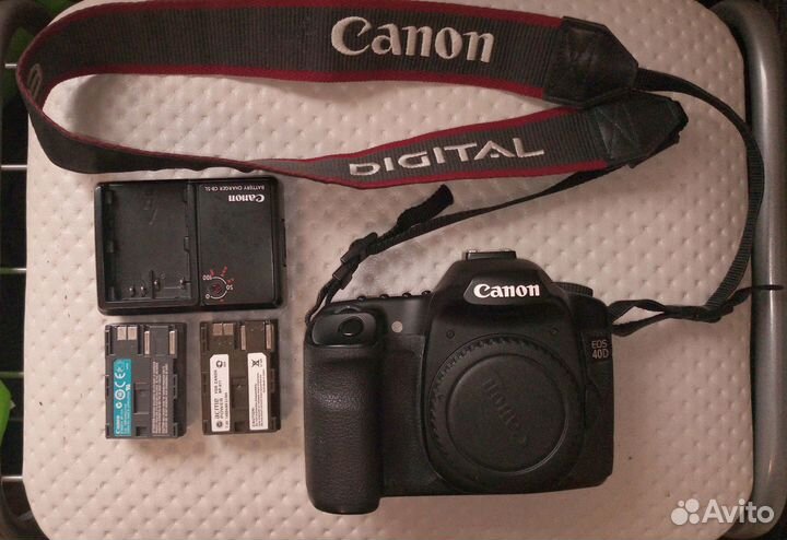 Зеркальный фотоаппарат Canon EOS 40D тушка