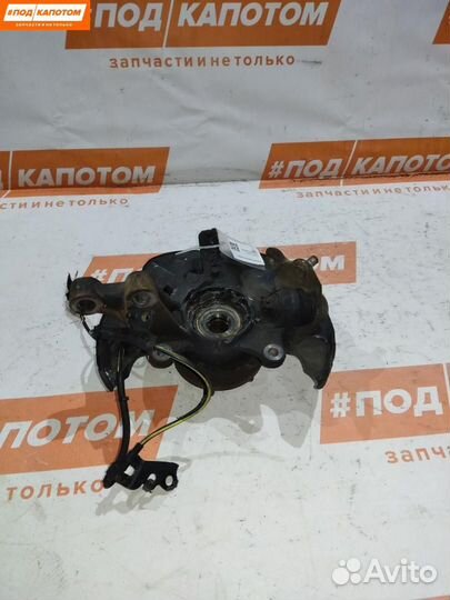 Кулак передний правый Toyota Avensis 2 (T250) 2004