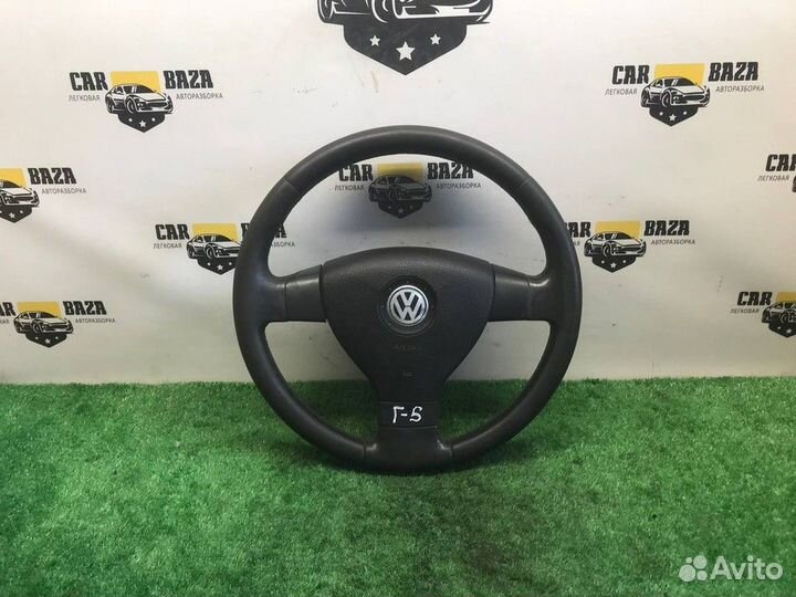 Рулевое колесо Volkswagen Golf