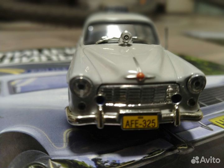 Коллекционные модели автомобилей 1 43