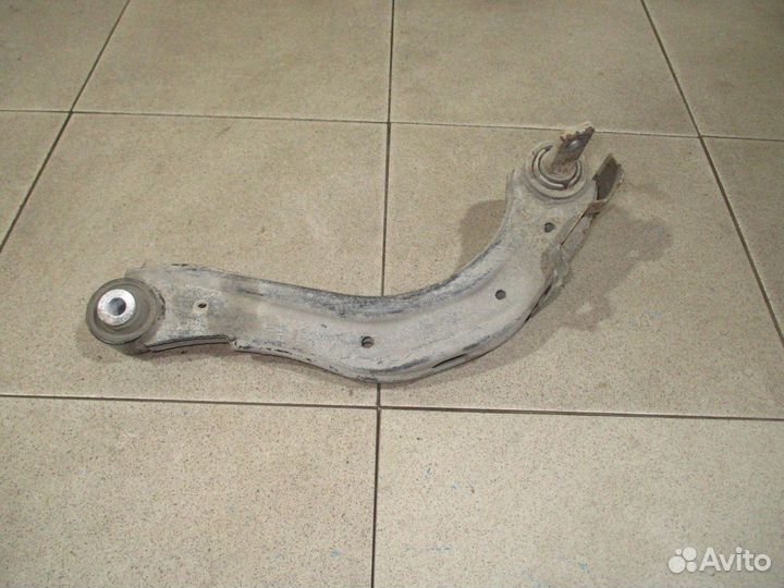 Рычаг задний верхний правый Honda Civic 4D