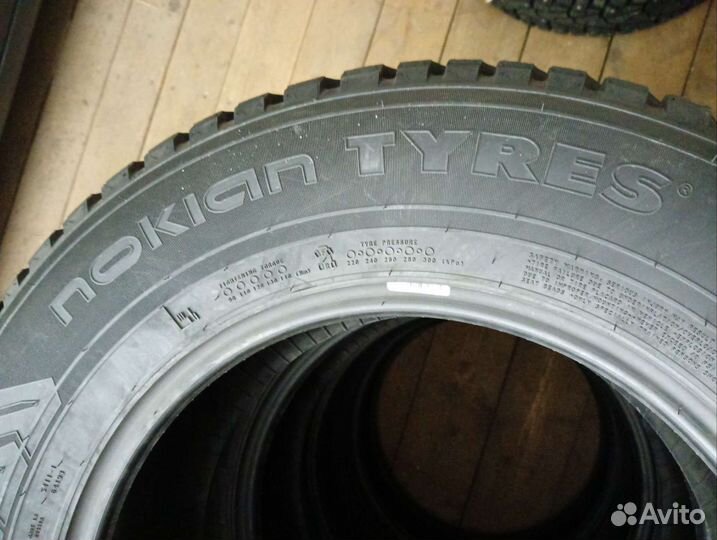 Nokian Tyres Nordman 8 SUV 215/70 R16 104T