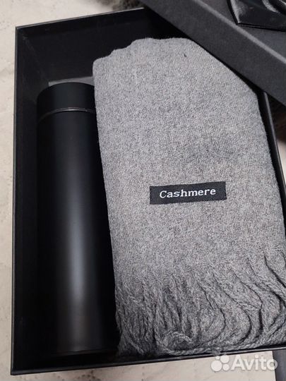 Подарочный набор термос, шарф на 8 марта