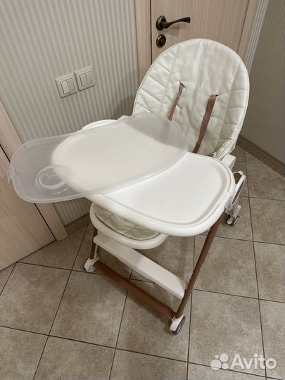 Стульчик для кормления Happy Baby