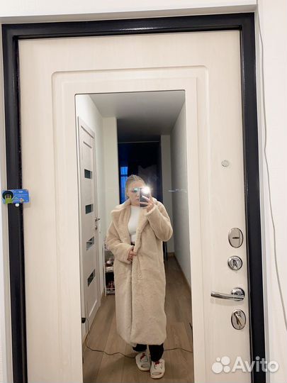 Зимняя верхняя одежда женская 42 44