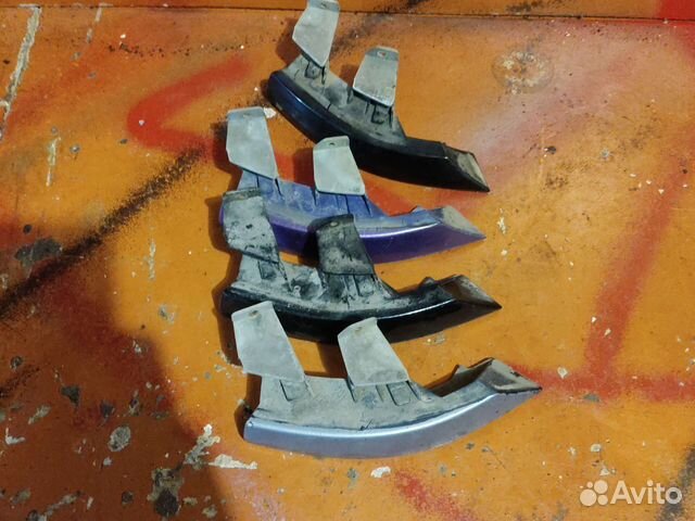 Ресничка габарита mitsubishi RVR 1992-1997 правая