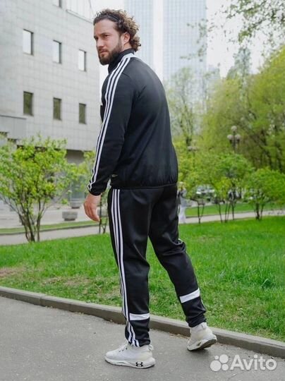 Спортивный костюм мужской Adidas