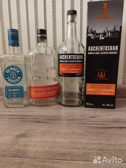 Бутылки из под импортного алкоголя, виски