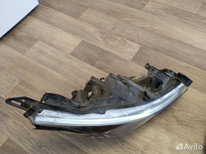 Фара правая Nissan Murano z52