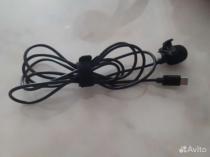 Микрофон петличный для смартфона