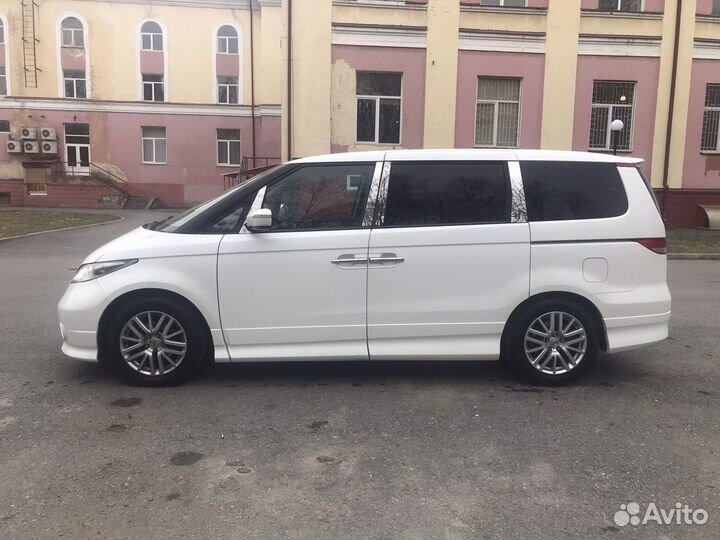 Трансфер -тбилиси минивен 7 мест