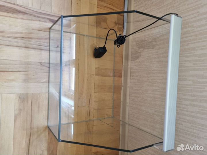 Аквариум-полюдариум-террариум