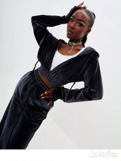 Спортивный костюм женский