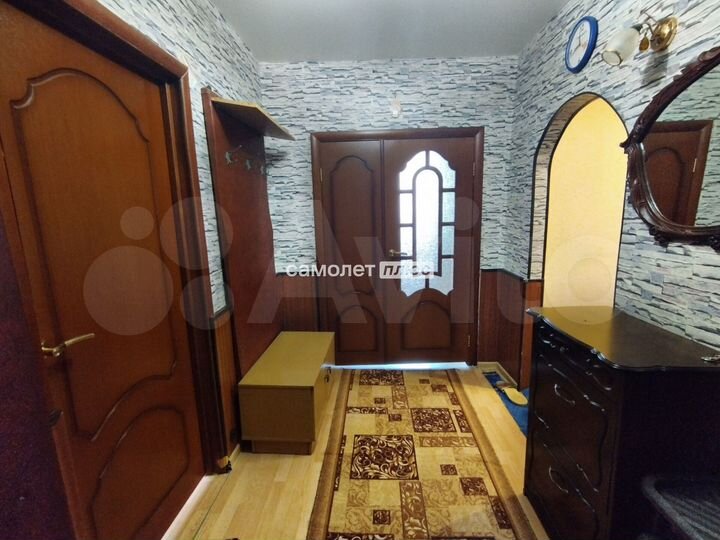 4-к. квартира, 79,7 м², 1/2 эт.