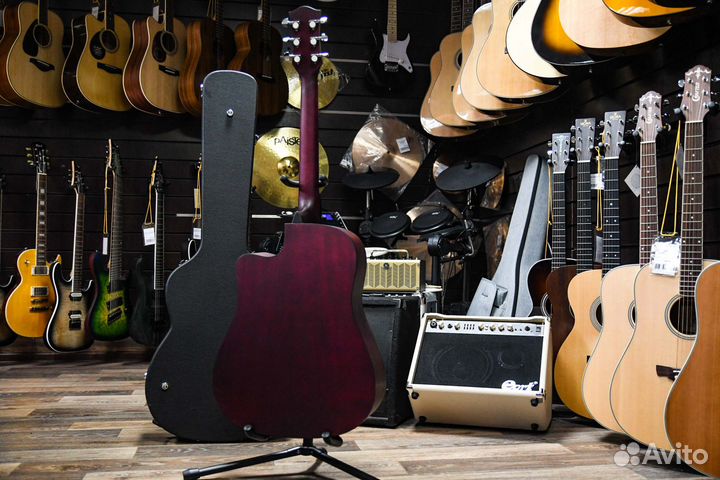 Акустическая гитара Flight + Аксессуар