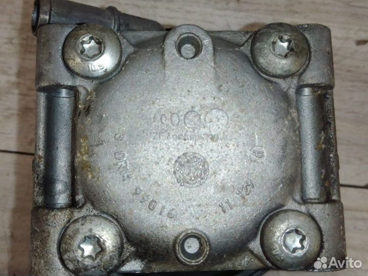 Насос гидроусилителя руля Jaguar X-Type X400 2.1