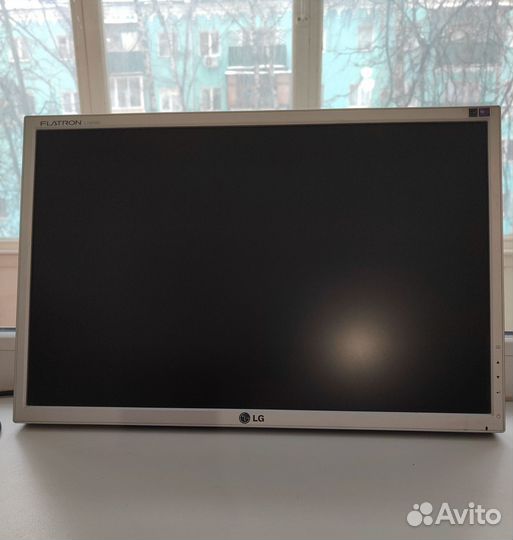 Монитор LG flatron l192ws