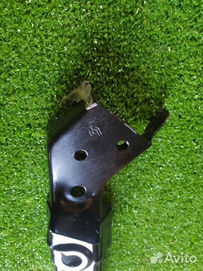 Планка радиатора Nissan Qashqai 11