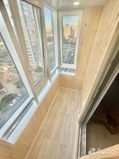 Балконное остекление новое