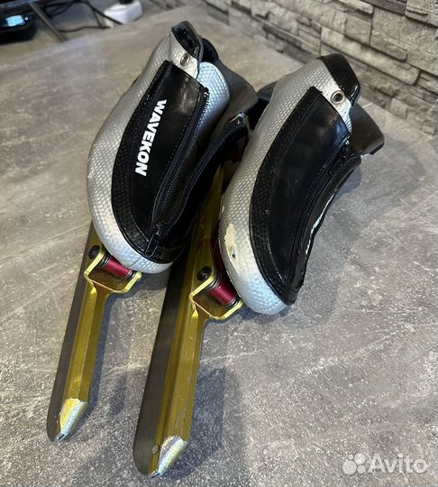 Конькобежные коньки wavekon