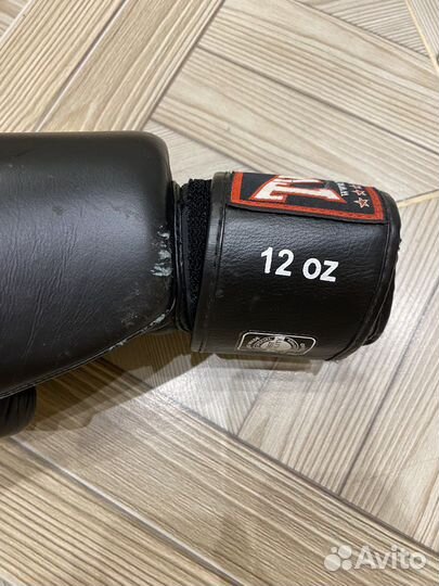 Боксерские перчатки twins 12