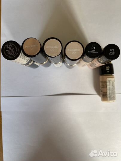 Тональный крем Bobbi Brown, Givenchy, Guerlain б/у