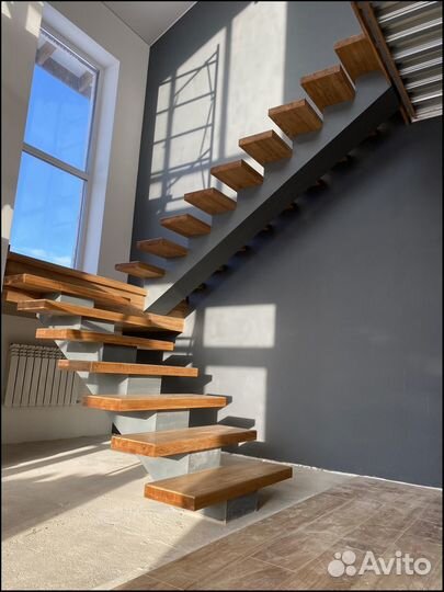 Металлическая лестница установка изготовление