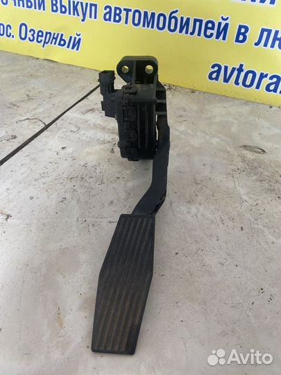 Педаль газа Opel Astra H