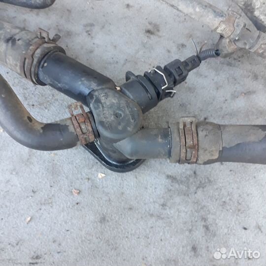 Патрубки охлаждения 1,6 AKL Октавия А4 VW Гольф 4