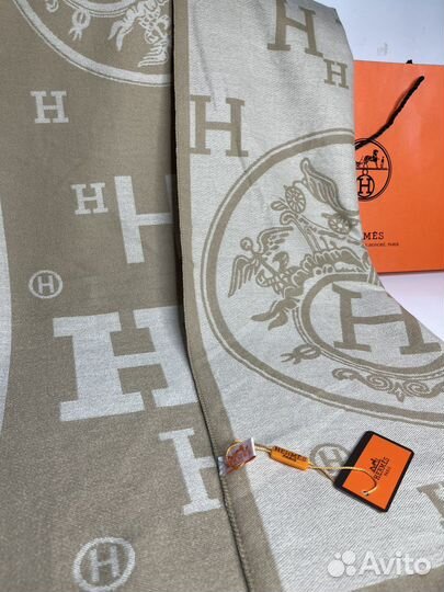 Двусторонний шарф Hermes телесный
