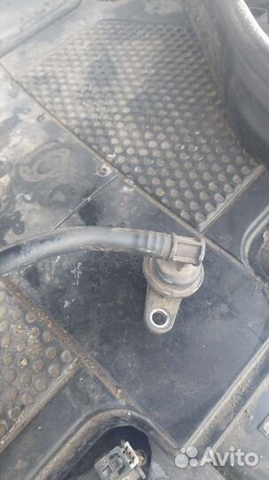 Трубка вентиляции картерных газов mercedes W212