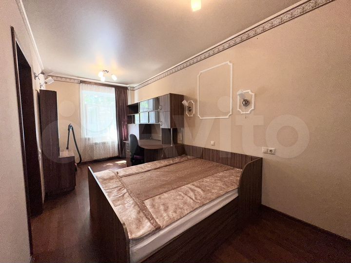 2-к. квартира, 40 м², 1/3 эт.
