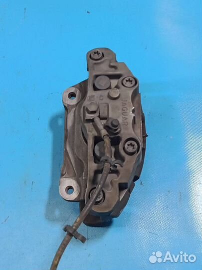 Суппорт тормозной передний левый Jaguar XJ X351