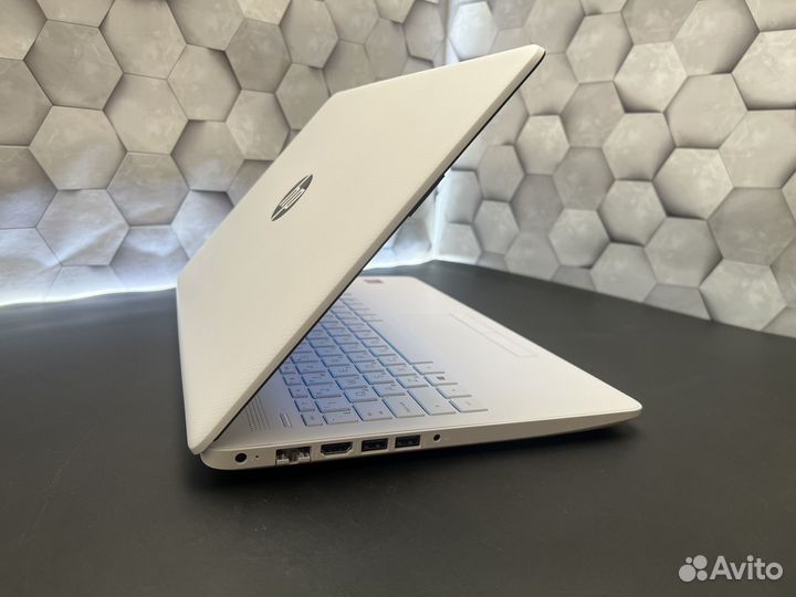 Ноутбук HP 15-db0391ur