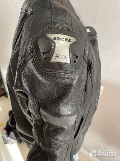 Мото куртка кожаная