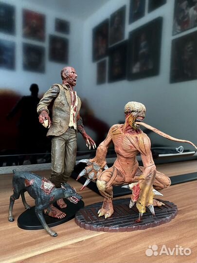 Фигурки Resident Evil Licker, Zombie neca