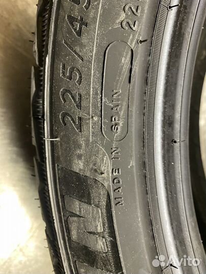 Michelin Pilot Alpin 5 225/45 R18 95V