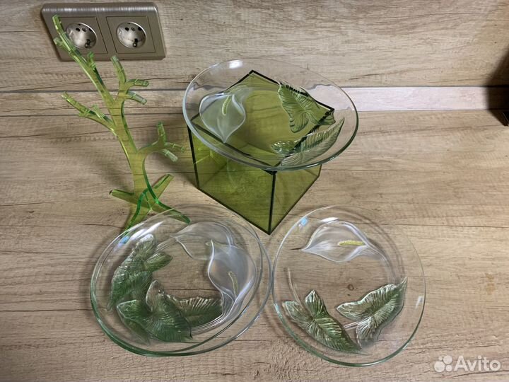 Блюдо для сервировки стола