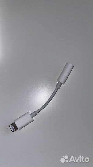 Переходник lightning to headphone jack apple