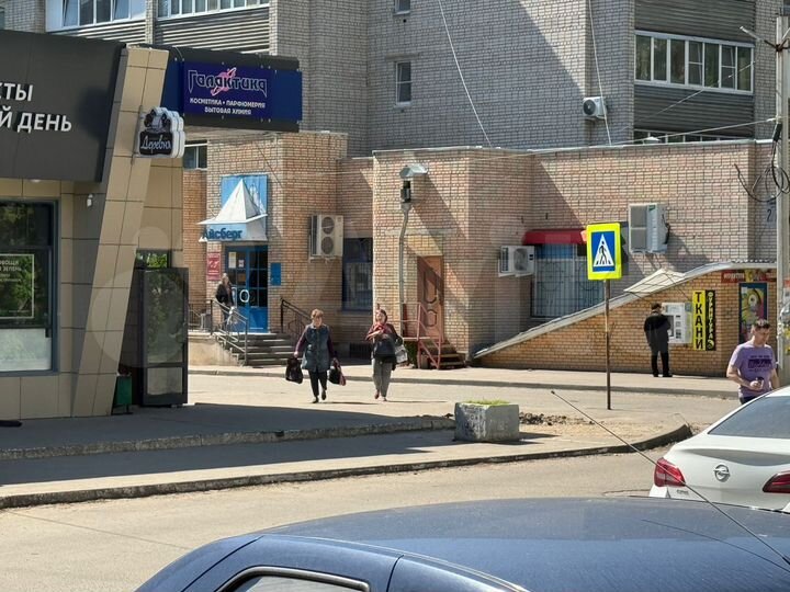 Торговое помещение, 3 отдельных входа 256 м²