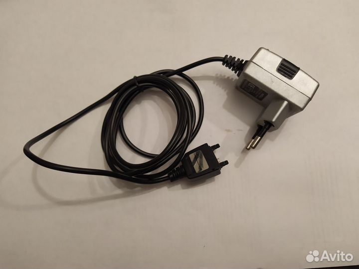 Зарядное устройство Philips Sony Ericsson