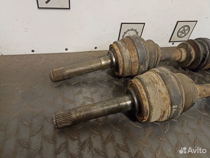 Полуось передняя для Mitsubishi Pajero 1