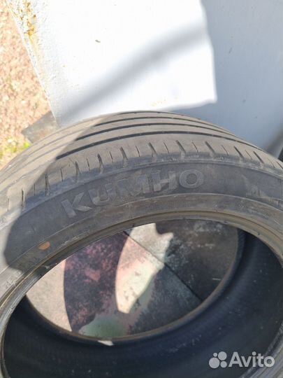 Kumho Ecsta HS51 225/45 R17 94