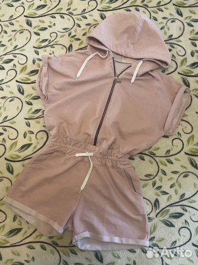 Комбинезон женский